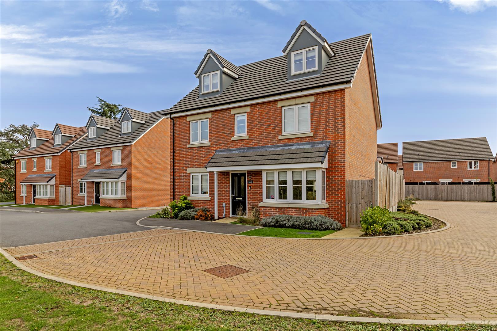Ridout End, Bricket Wood, St. Albans - photo 28